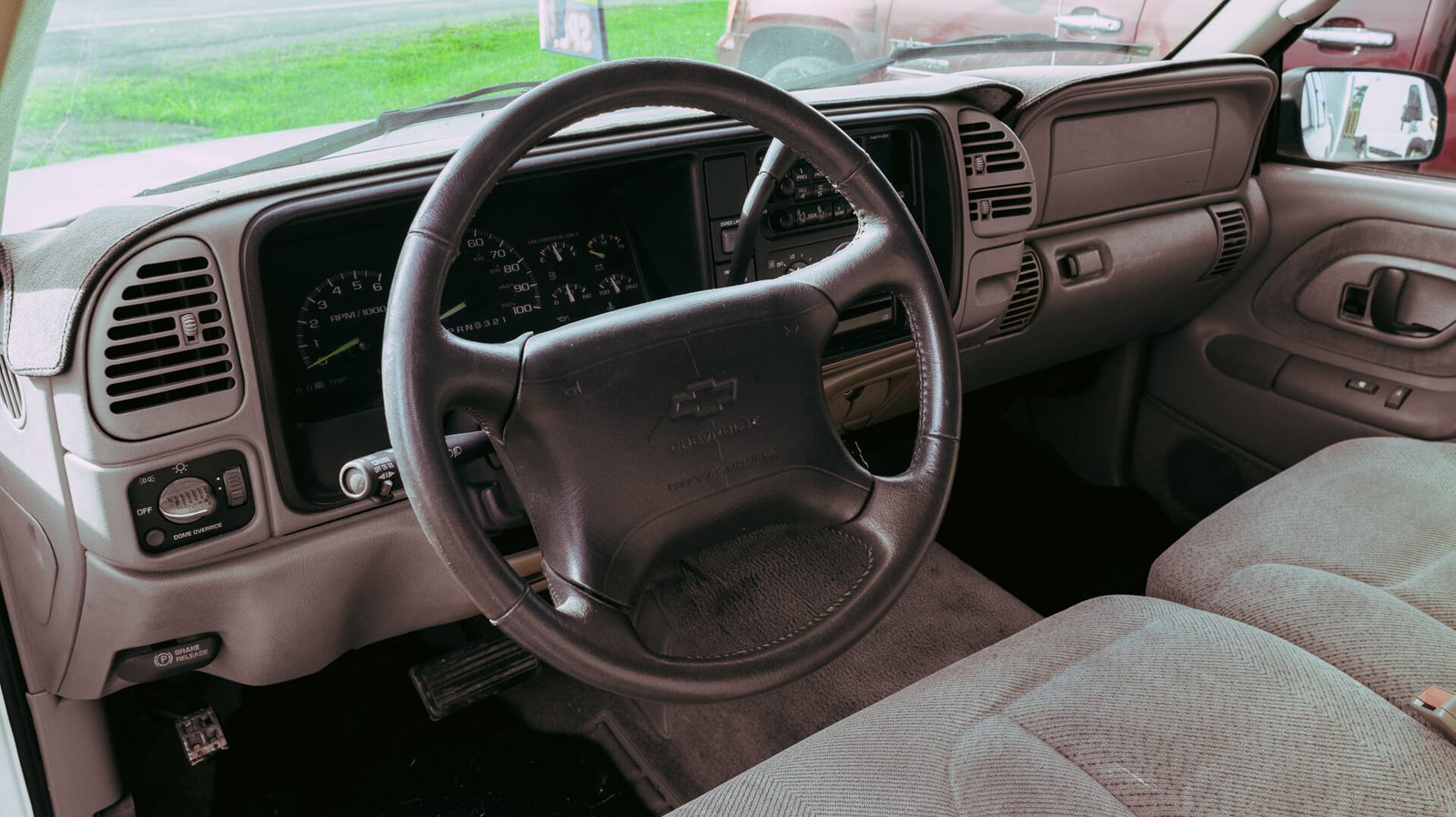 1997 Chevrolet C1500 Interior