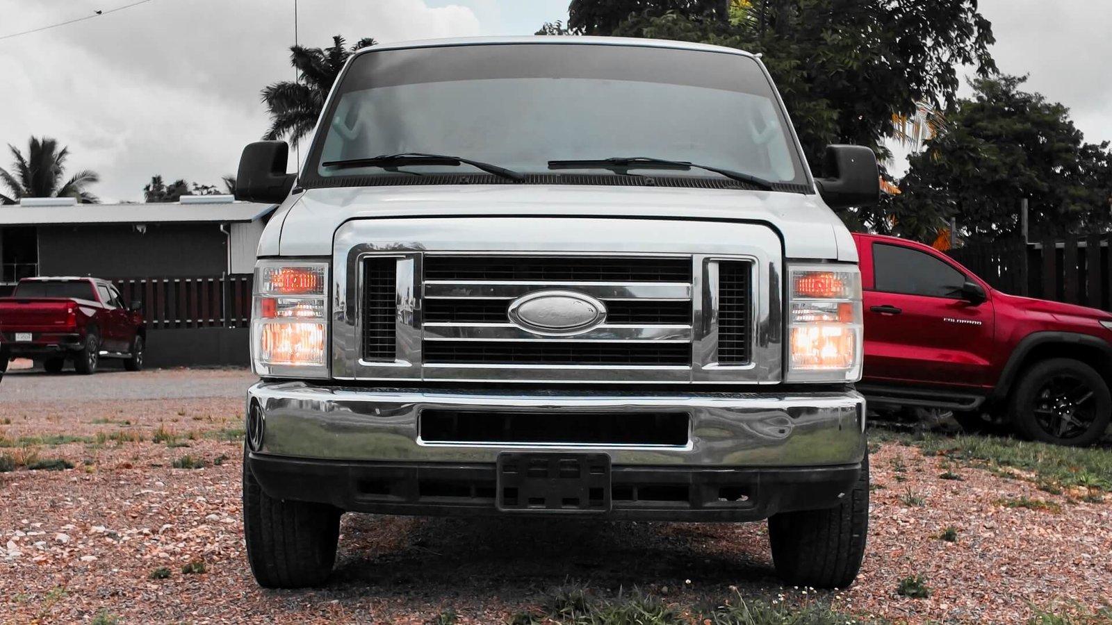 2014 Ford Econoline White Exterior