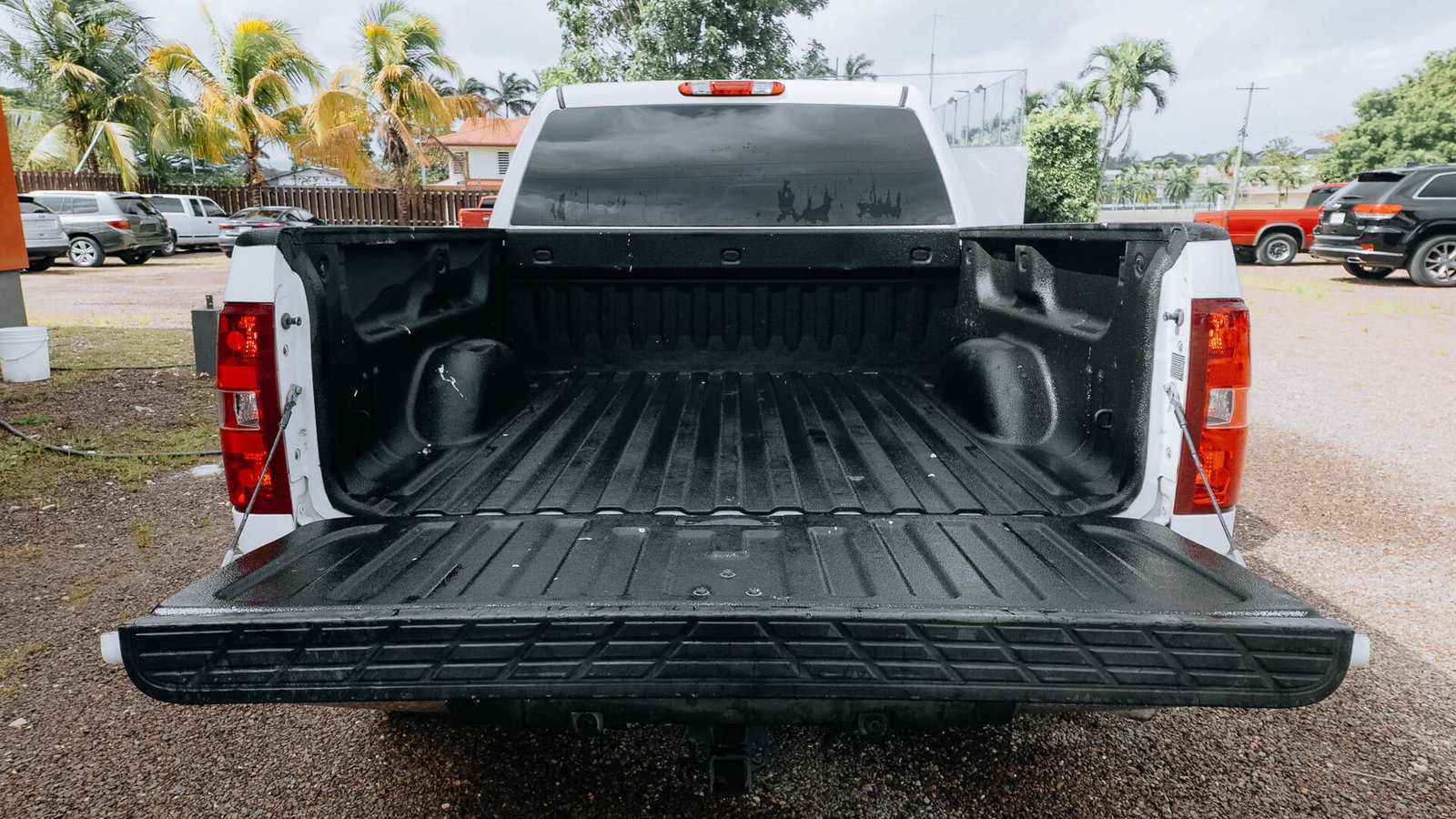 2013 Chevrolet Silverado White Exterior