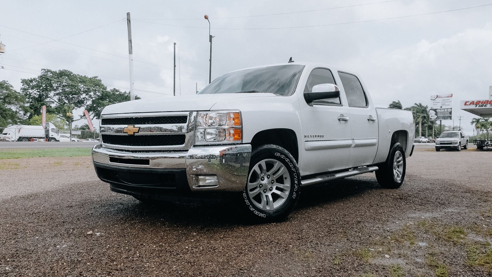 2013 Chevrolet Silverado White Exterior