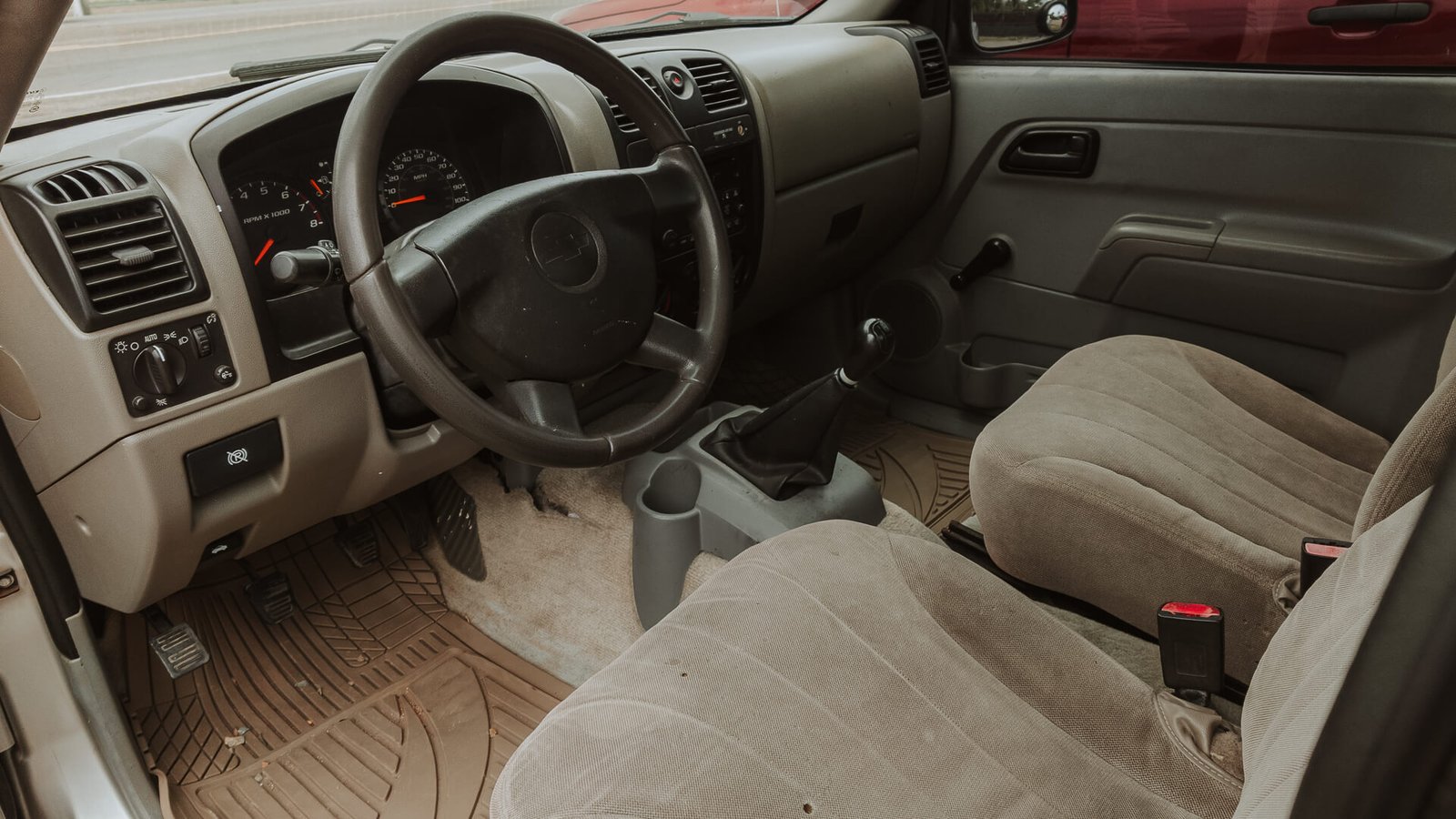 2005 Chevrolet Colorado Interior