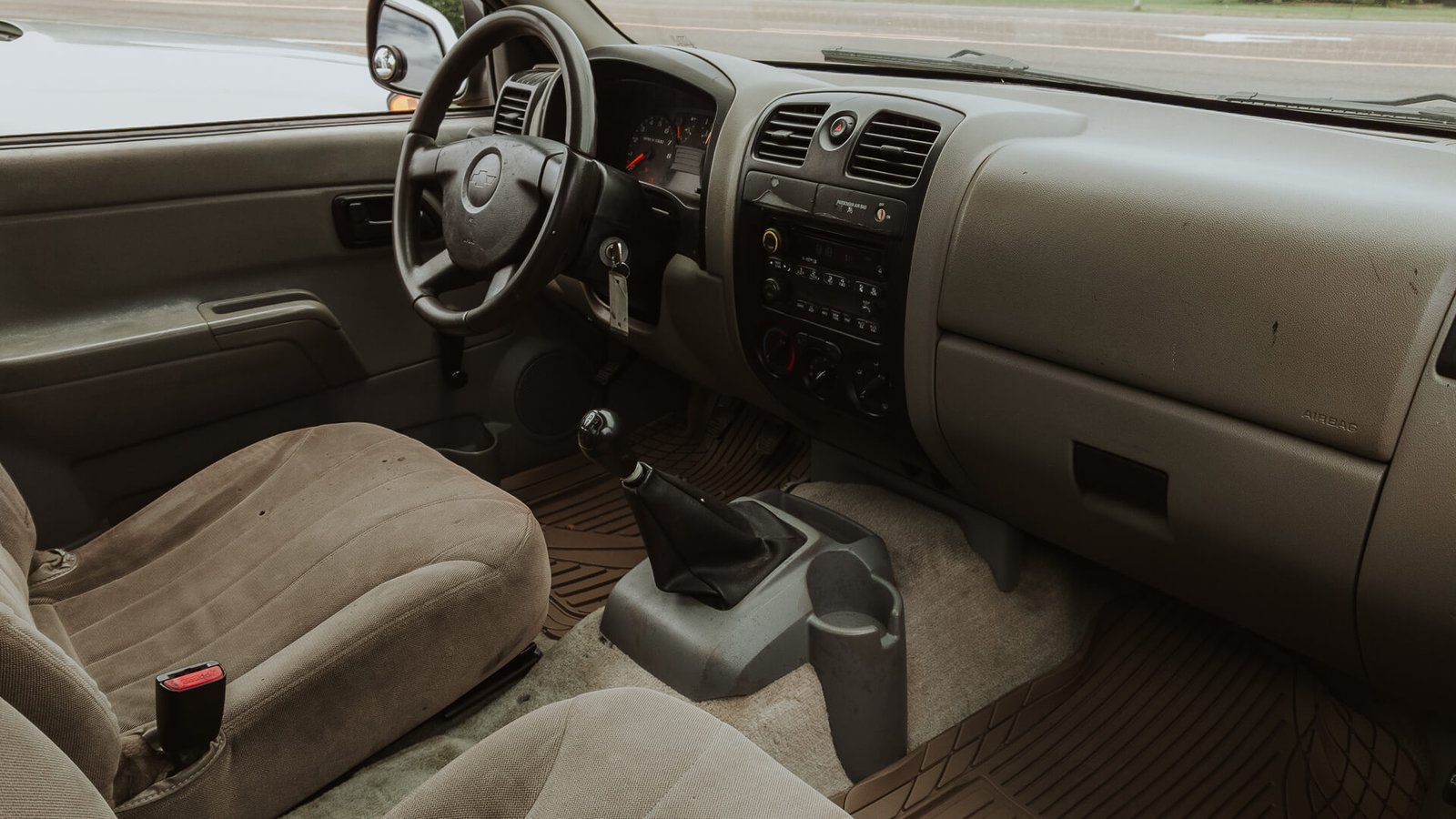 2005 Chevrolet Colorado Interior