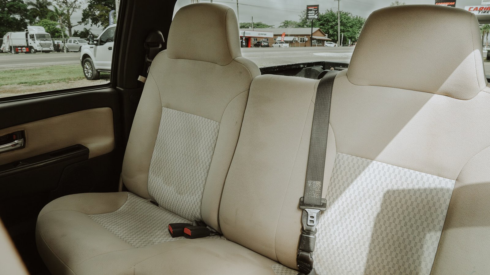 2009 Chevrolet Colorado Interior