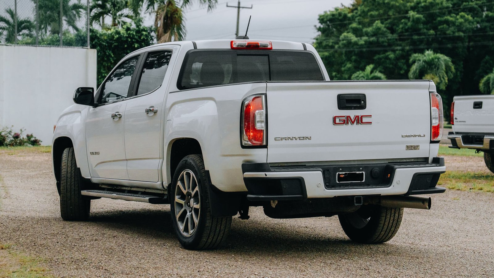 2019 GMC Canyon White Exterior