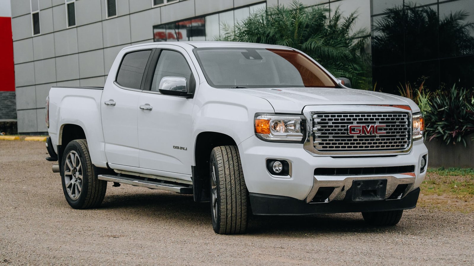2019 GMC Canyon White Exterior