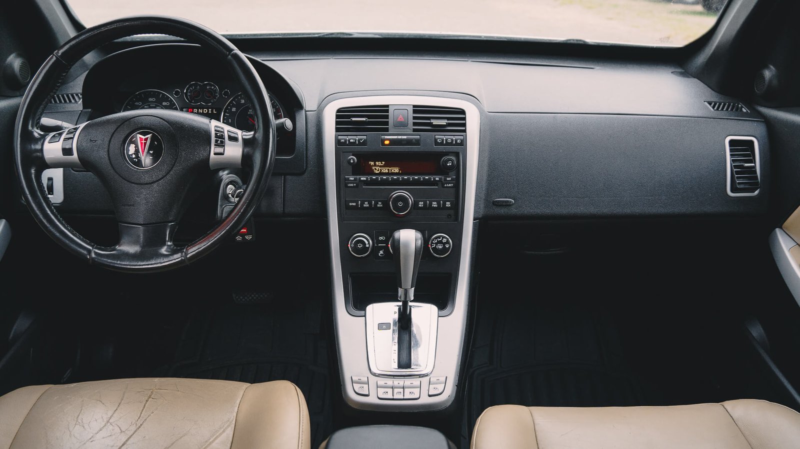 2007 Pontiac Torrent Dashboard