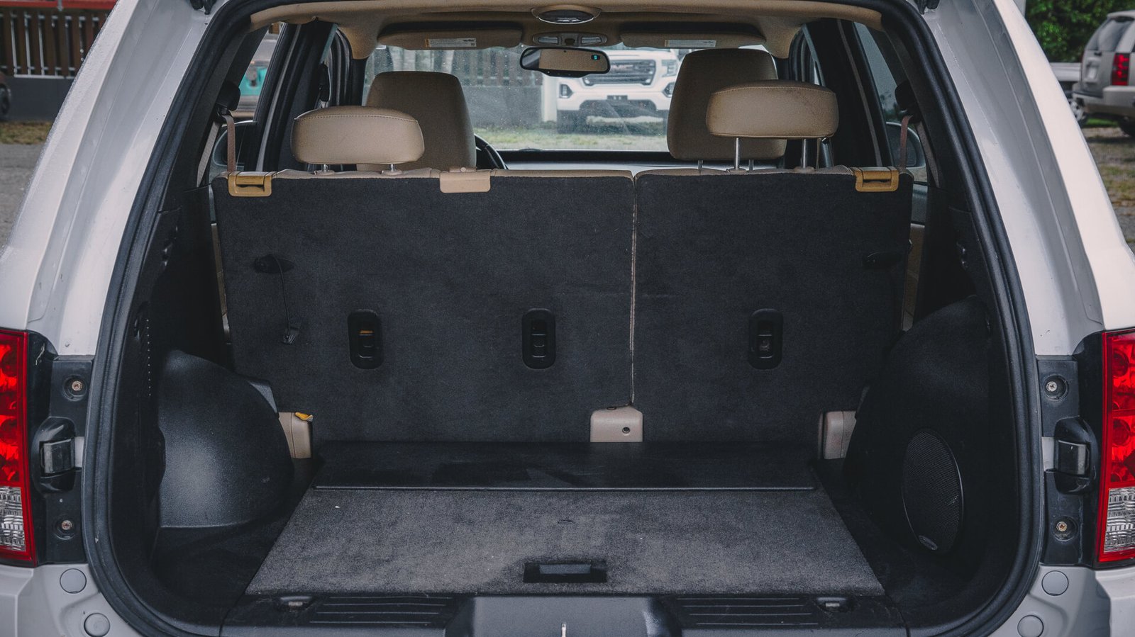 2007 Pontiac Torrent Trunk