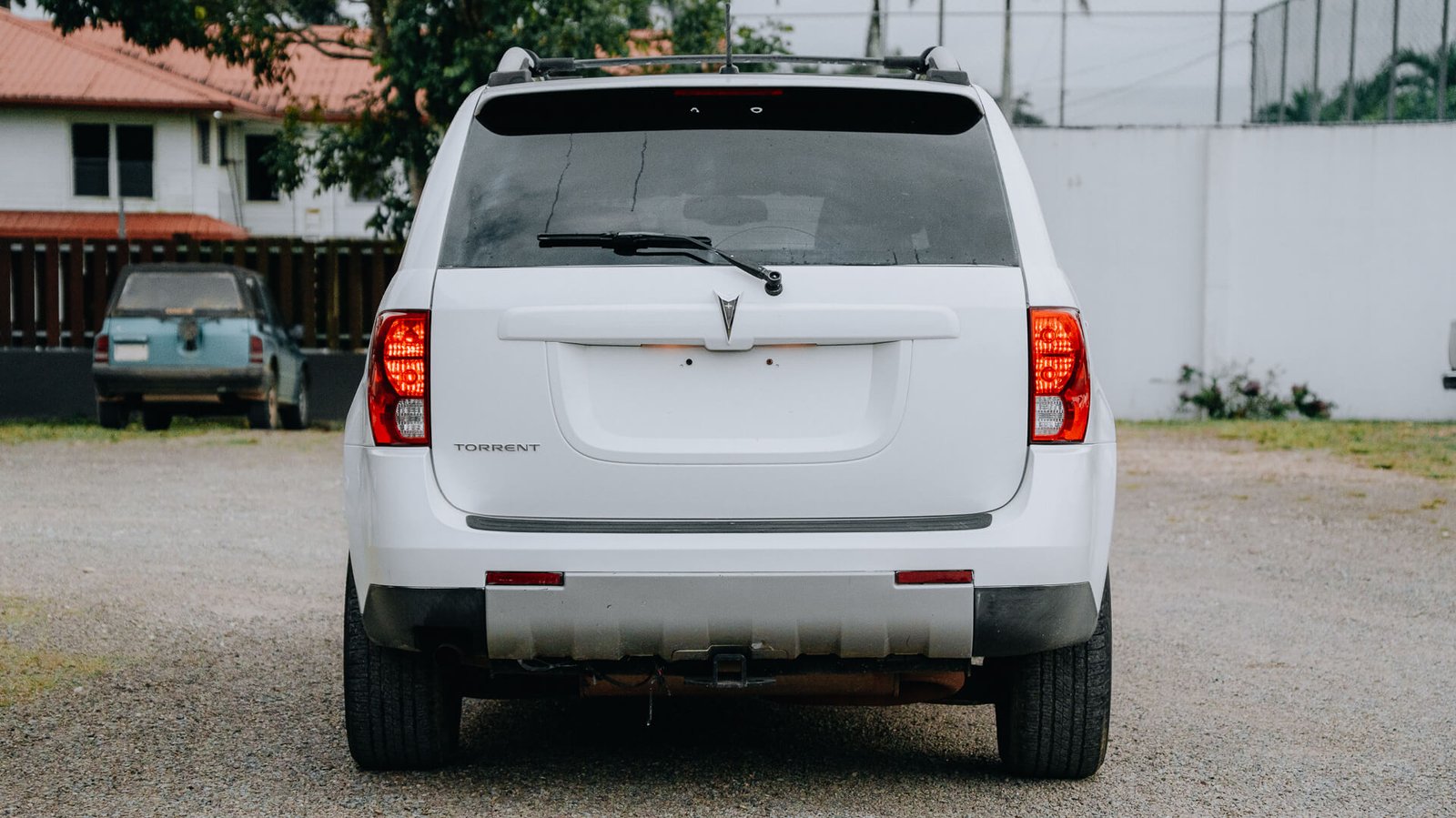2007 Pontiac Torrent White Exterior