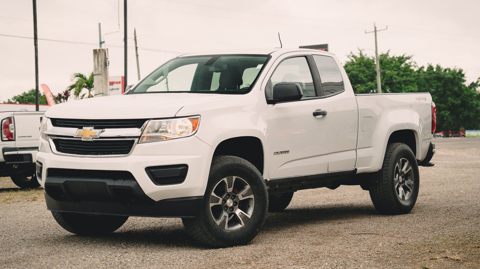 2019 Chevrolet Colorado White Exterior