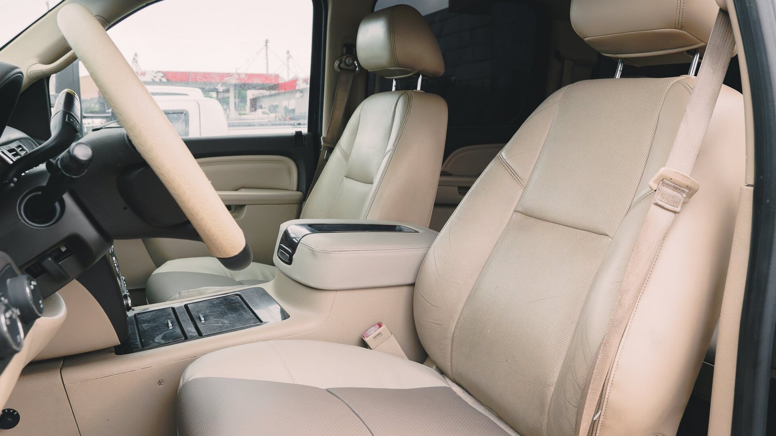 2014 GMC Sierra Front Seat