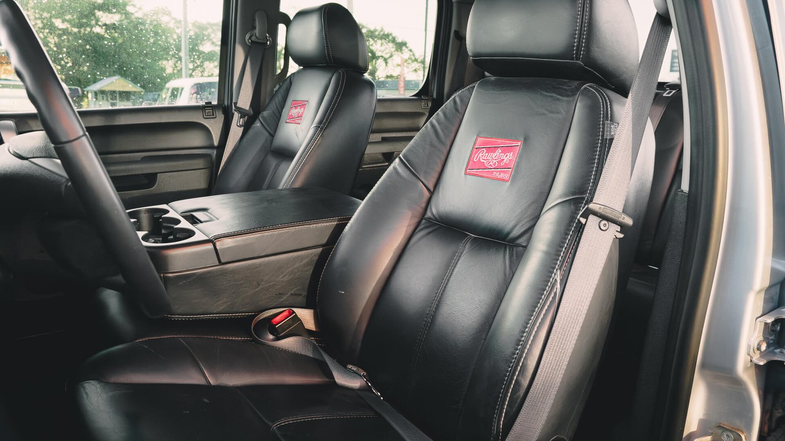 2011 Chevrolet Silverado Front Seat