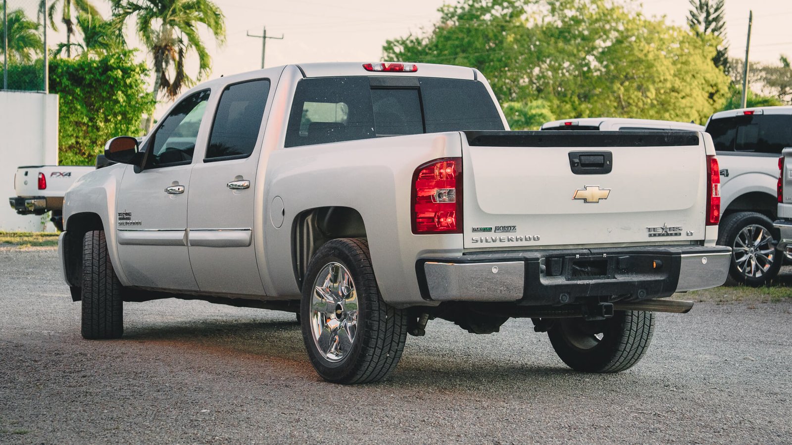 2011 Chevrolet Silverado Silver Exterior