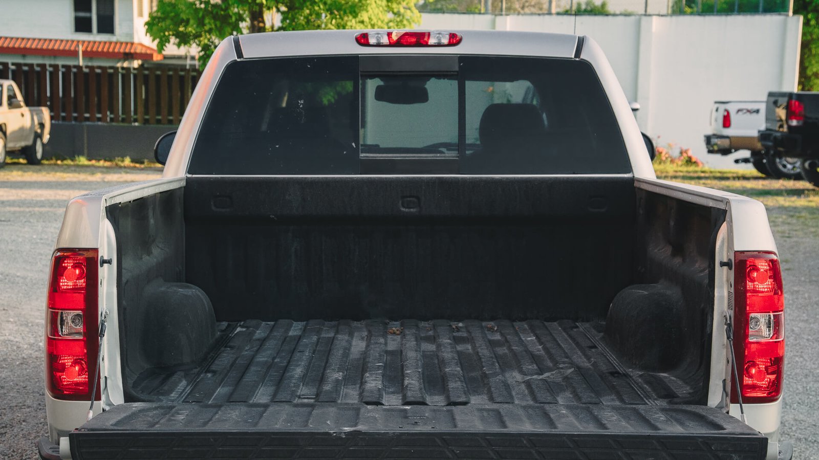 2011 Chevrolet Silverado Truck Bed
