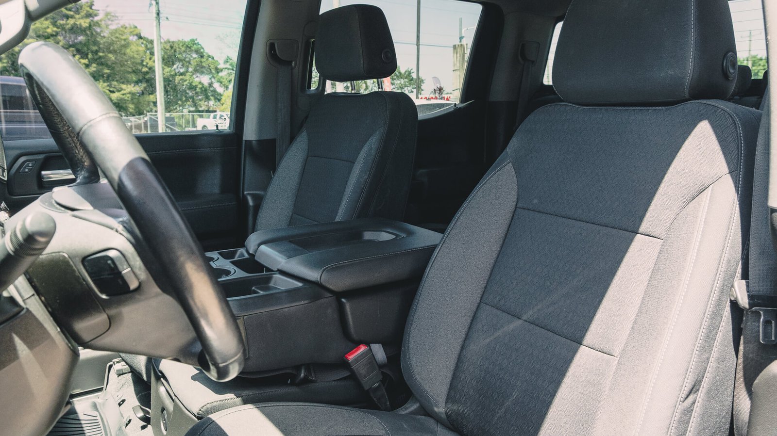 2020 Chevrolet Silverado Front Seat