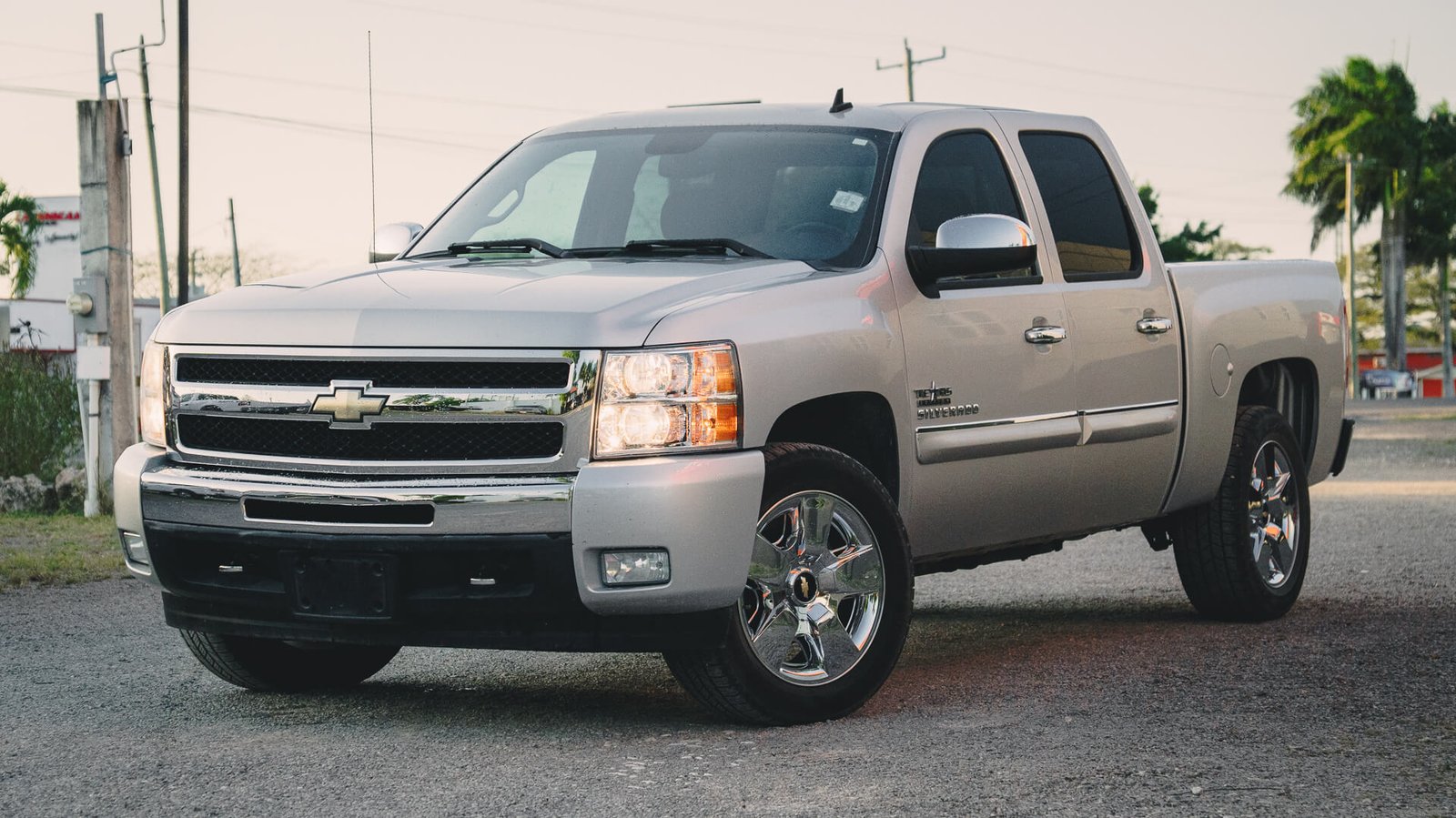 2011 Chevrolet Silverado Silver Exterior