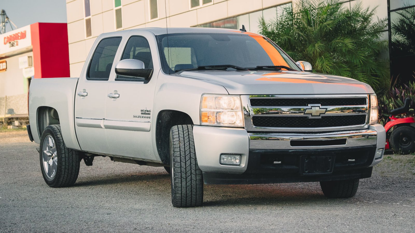 2011 Chevrolet Silverado Silver Exterior