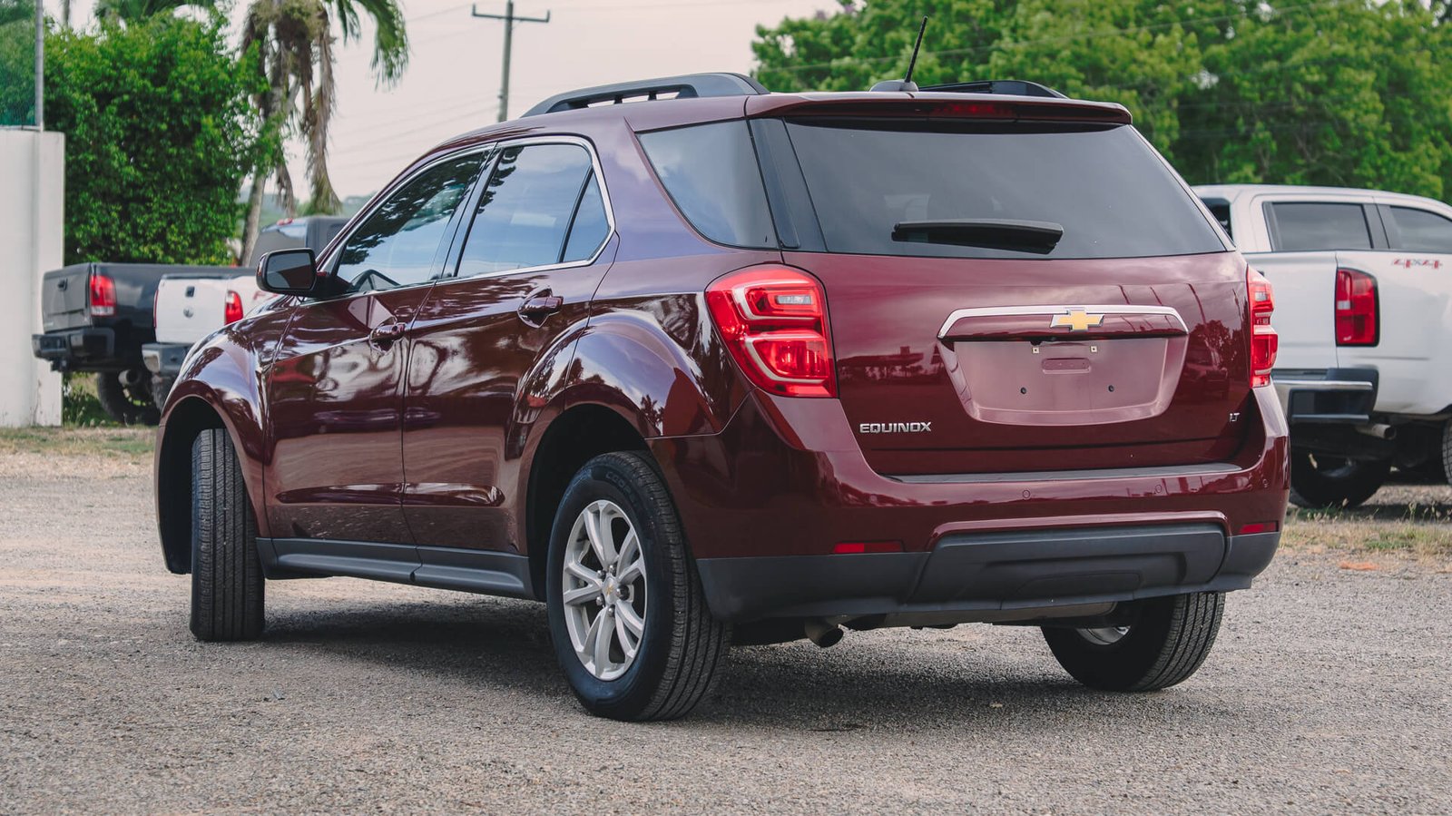 2017 Chevrolet Equinox Maroon Exterior