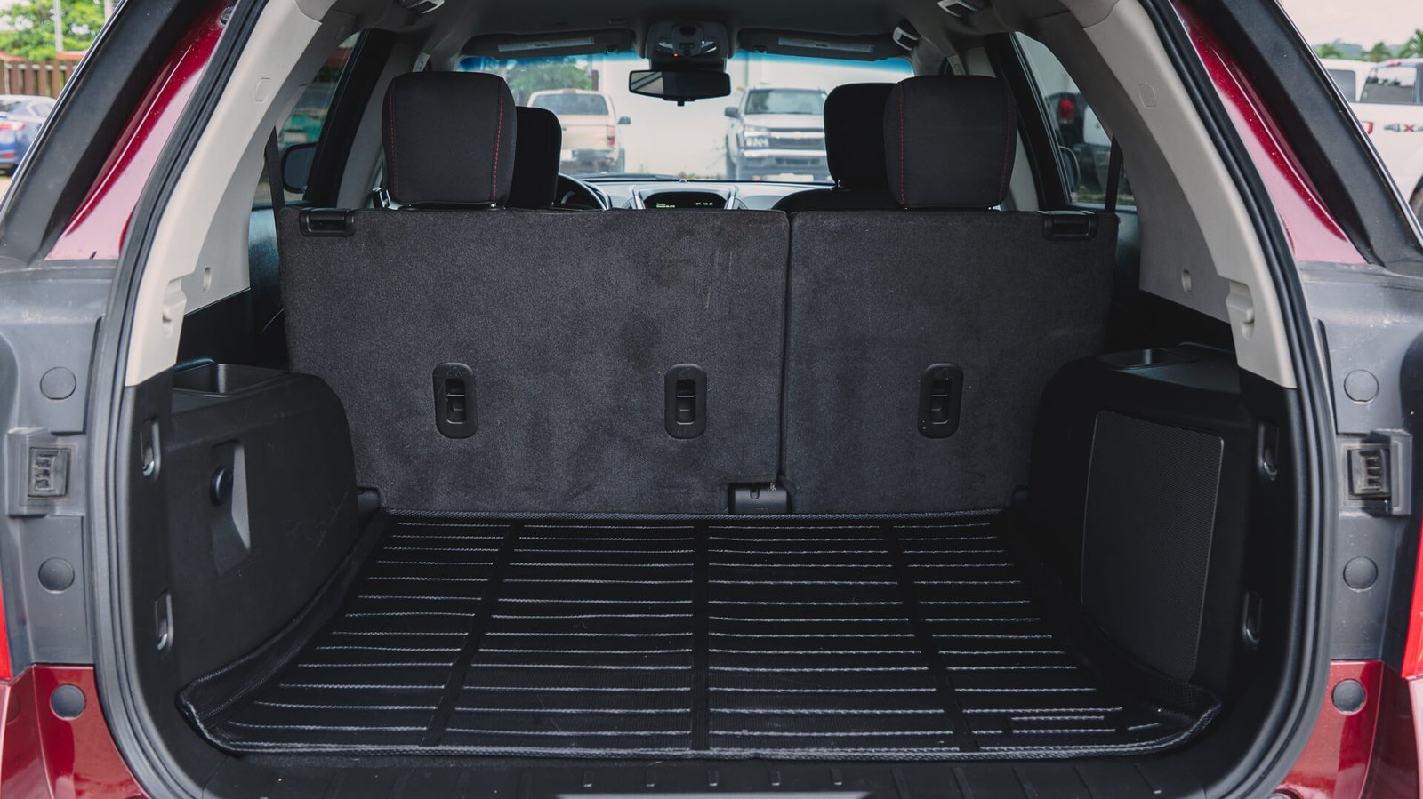 2017 Chevrolet Equinox Trunk