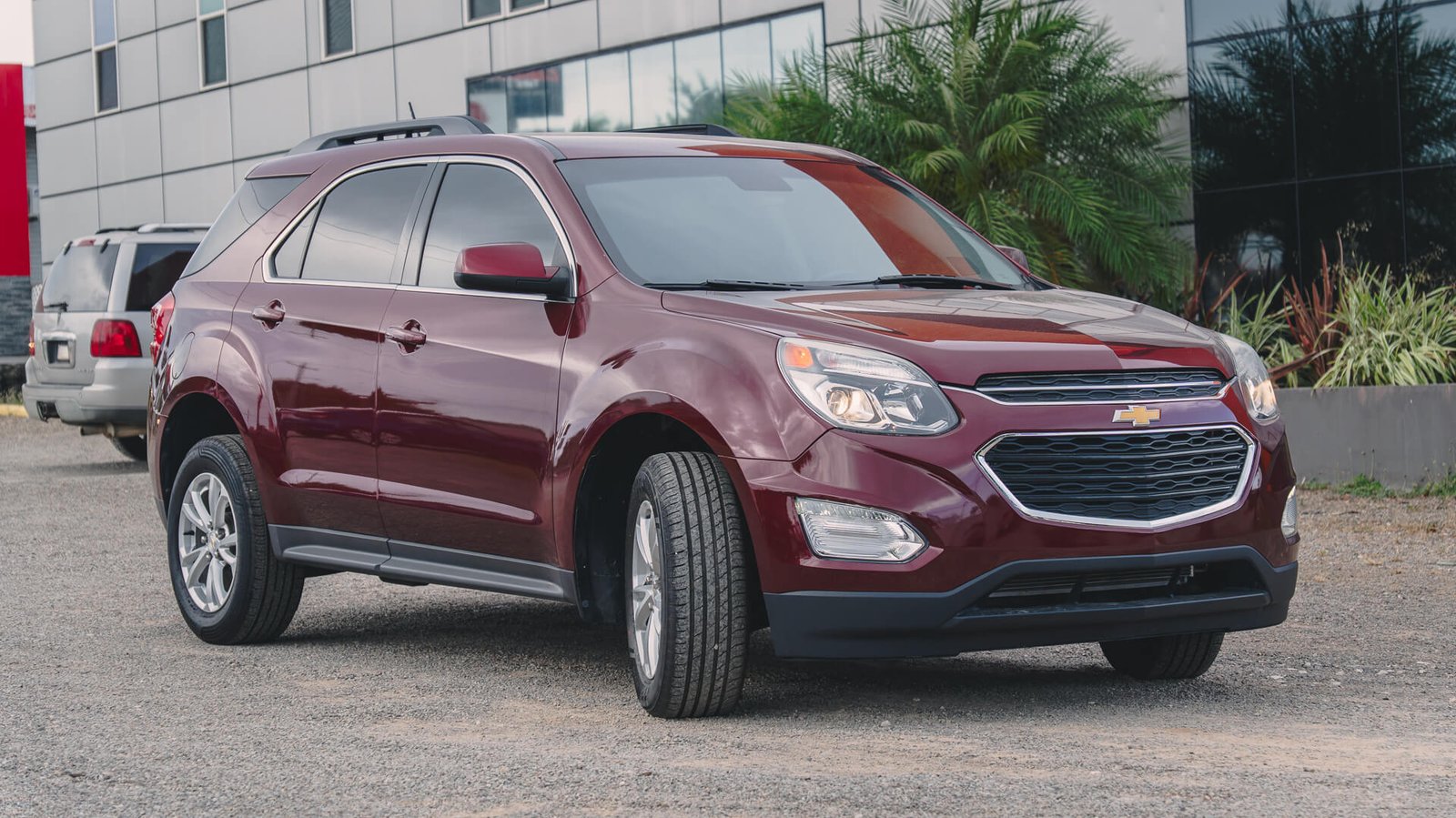 2017 Chevrolet Equinox Maroon Exterior