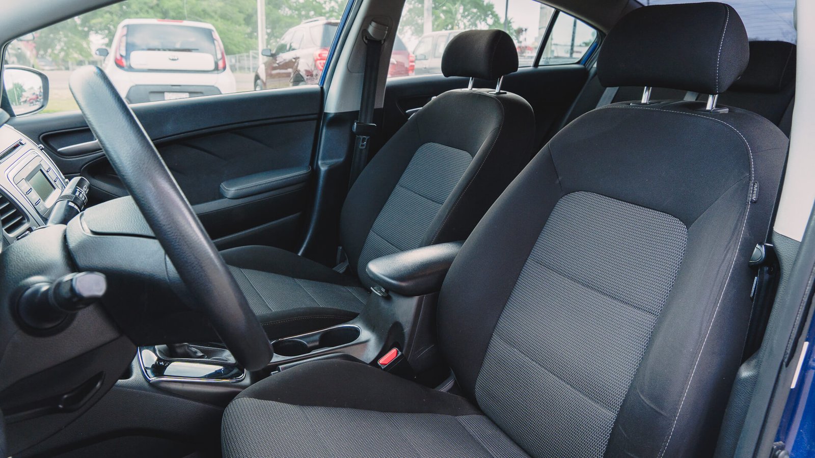 2017 Kia Forte Front Seat