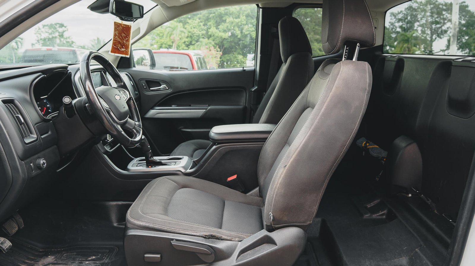 2021 Chevrolet Colorado Front Seat