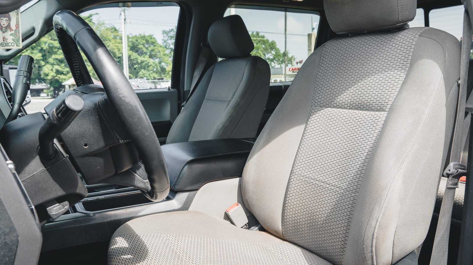 2020 Ford F150 Front Seat